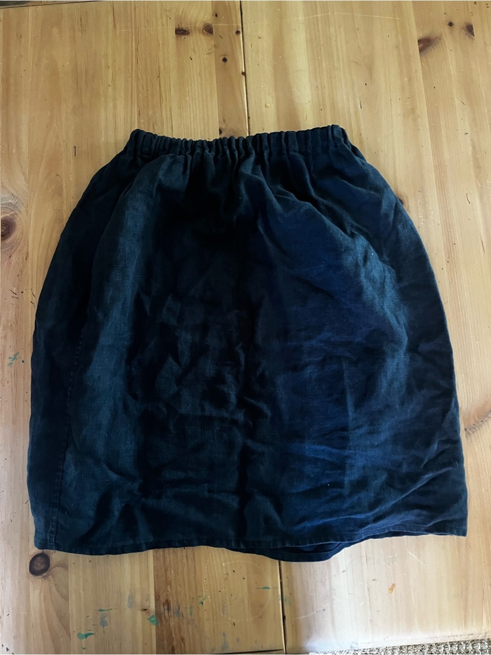 Black Elastic-Waist Mini Skirt